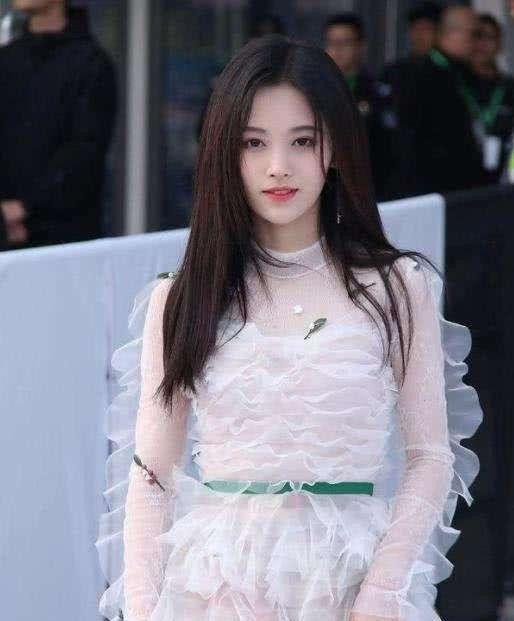 四千年美女吃瓜视频下载,揭秘网红美食背后的故事