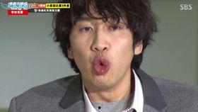 憋笑挑战专用视频吃瓜,笑点满满，瓜味十足，一起笑翻全场！