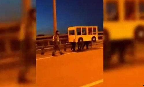 带你吃瓜沙雕离谱新闻视频,离谱新闻视频大揭秘