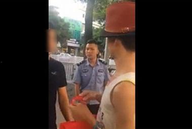 街头吵架夫妻吃瓜视频,吃瓜群众现场直播