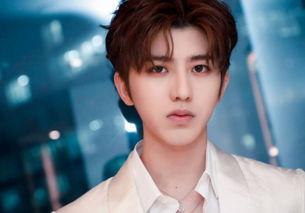 蔡徐坤吃瓜能变白吗视频,揭秘变白秘诀