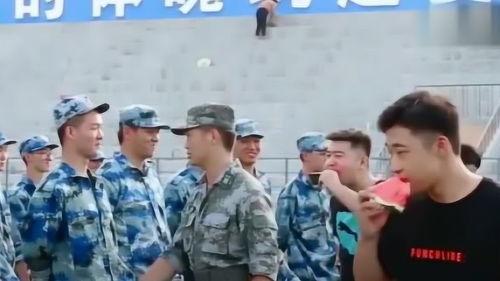 吃瓜军训视频,趣味横生的军营生活瞬间