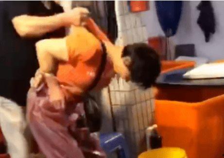 武汉女子裸走事件吃瓜视频